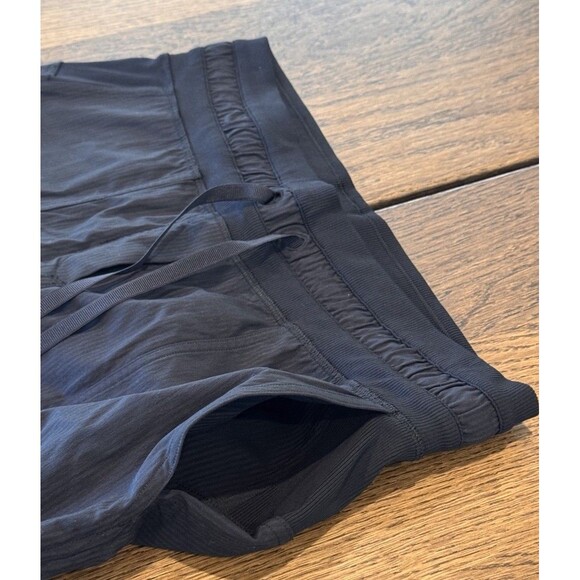 Lululemon Dance Studio Mid Rise Cropped Pant Women’s 8 Black Tie Waist Pockets - Picture 7 of 13